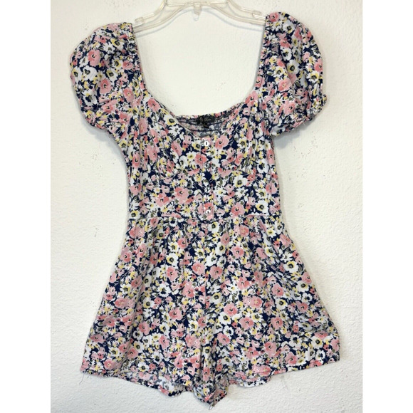 Lily Rose Romper Puff Sleeve Floral Juniors Size Small Vacation Resort‎ Wear - Picture 1 of 9